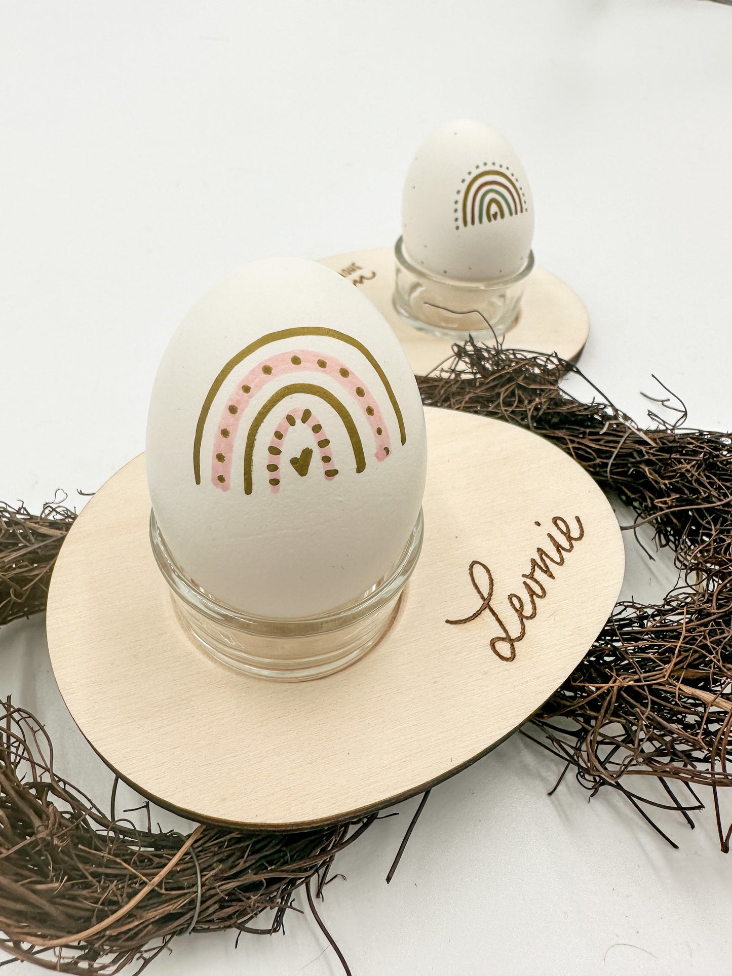 Eierbecher „Ei“ aus Holz mit Namen personalisierbar – Ostergeschenk