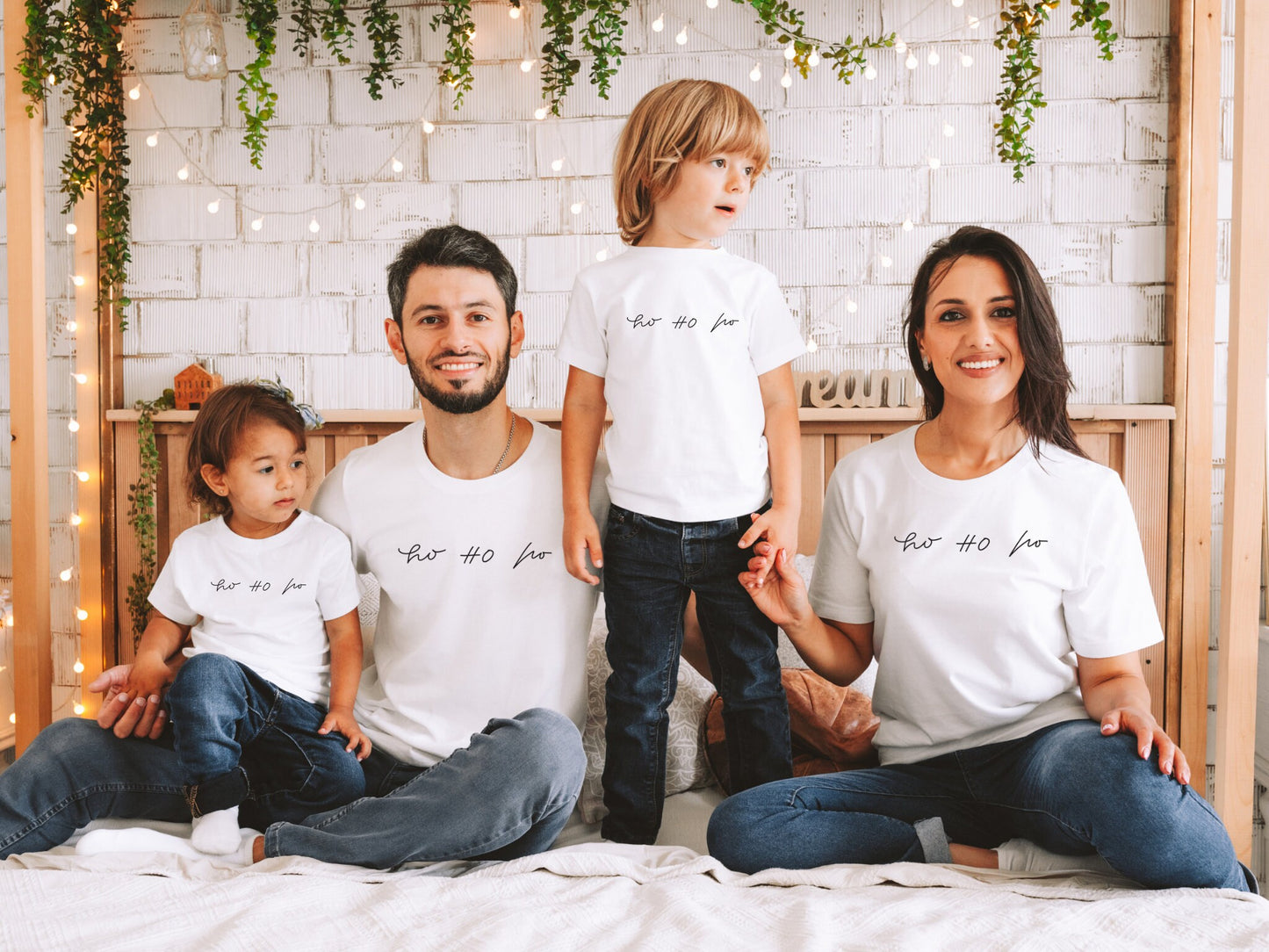 Persönliche Weihnachtsleiberl T-Shirts für die Familie mit Namen handgemacht